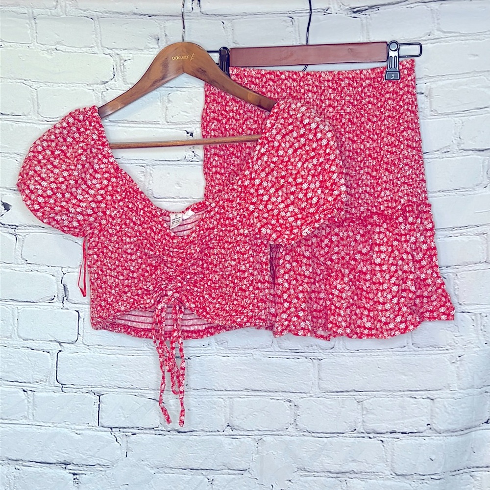 Japna 2-Piece Red & White Skirt Set Size Small Excellent Condition